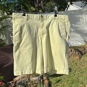 21. Tommy Bahama Shorts 38 Flat Front Yellow